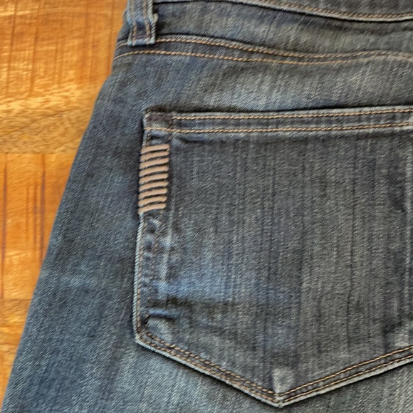 Paige Jeans Skyline Skinny Mona - Picture 11 of 13